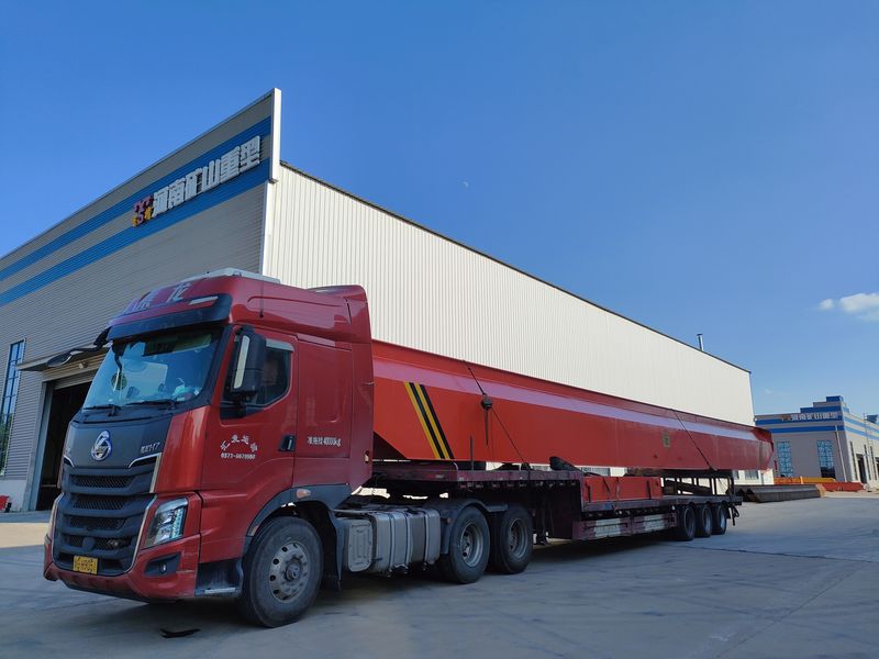 安徽某建材公司，采購我公司一臺32噸電動單梁起重機